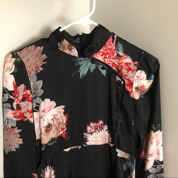 Zara Floral Cheongsam Dress satin - Picture 2 of 4